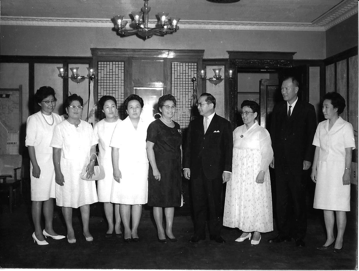 인류 구원의 비방을 찾아서 ywca종교 4r (2)