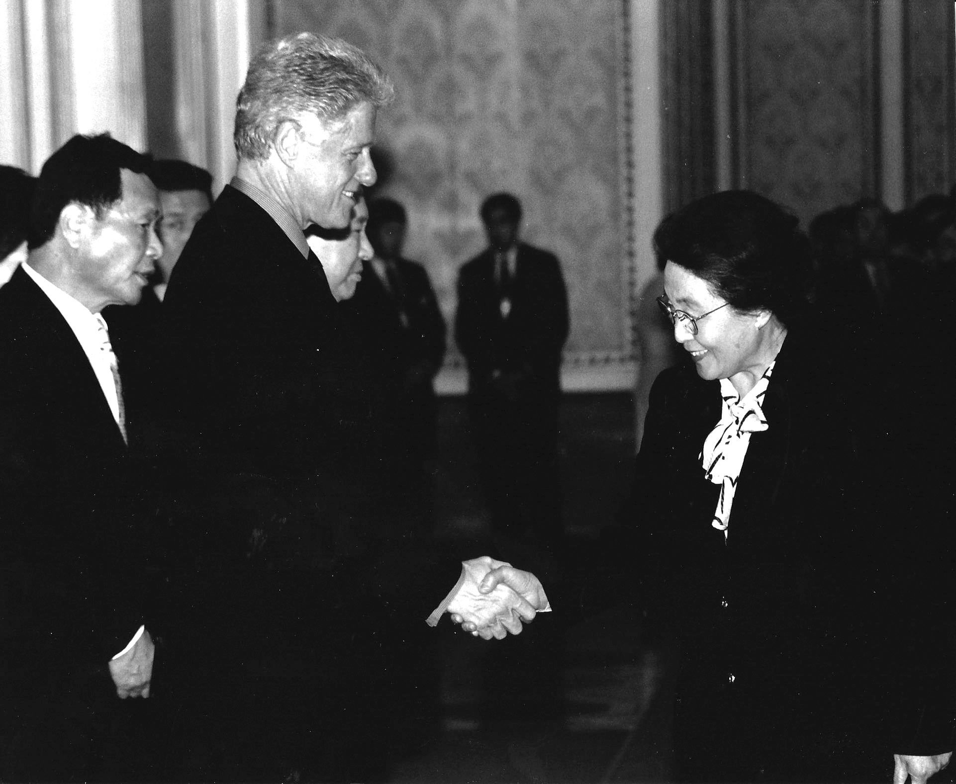 정치민주화 11r (2)